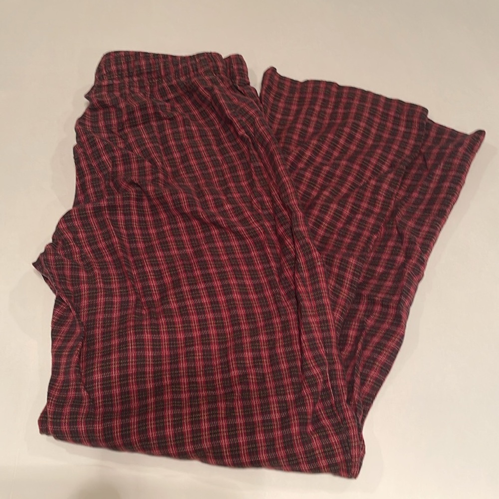 Old Navy Red Plaid Pajama Pants - Picture 7 of 8